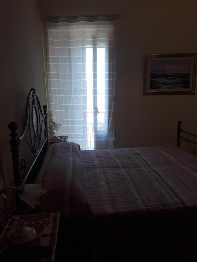 Bed and Breakfast L'Antico Faro Castelsardo Exterior foto