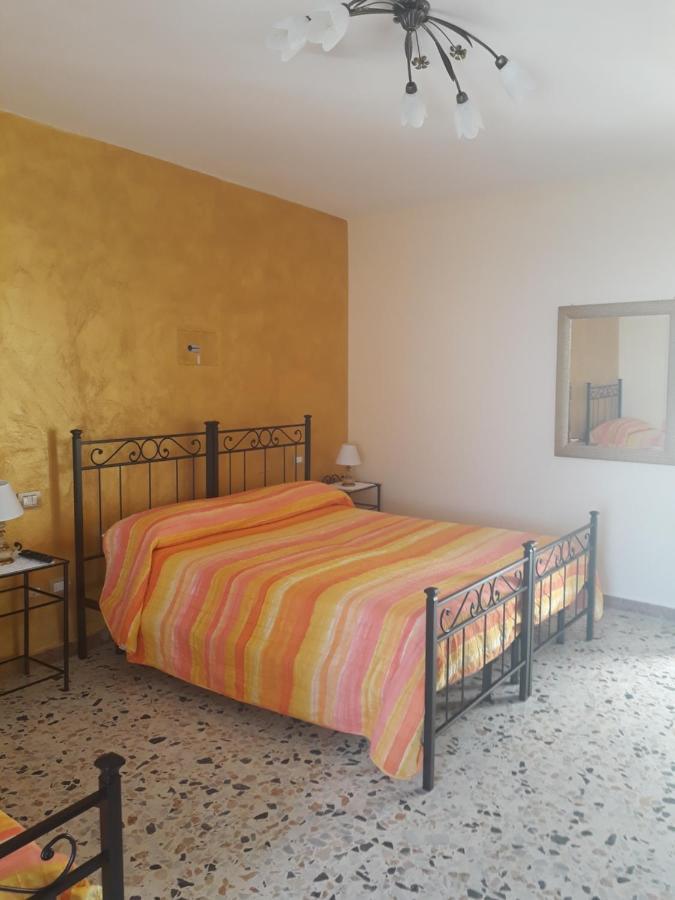 Bed and Breakfast L'Antico Faro Castelsardo Exterior foto