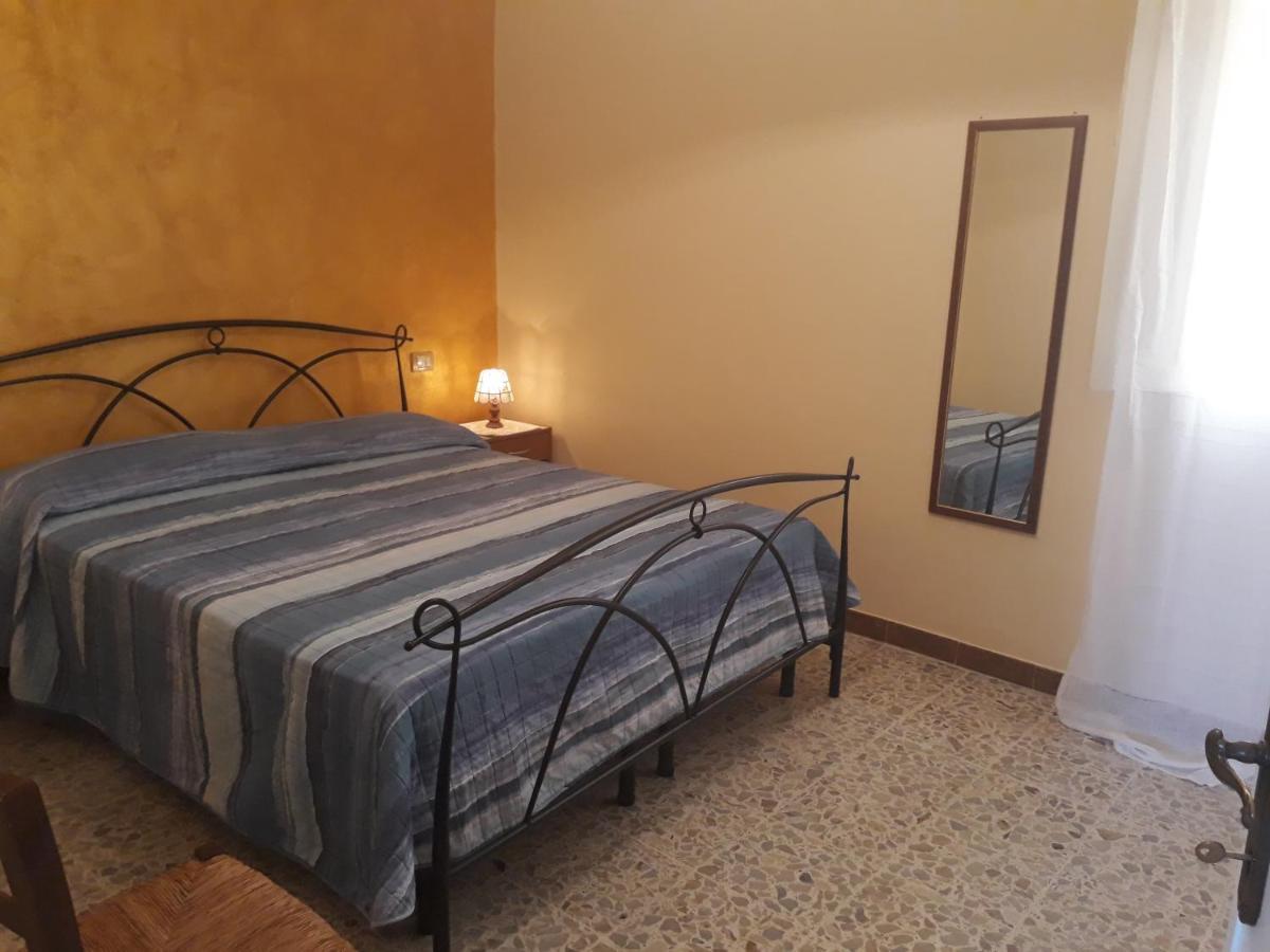 Bed and Breakfast L'Antico Faro Castelsardo Exterior foto