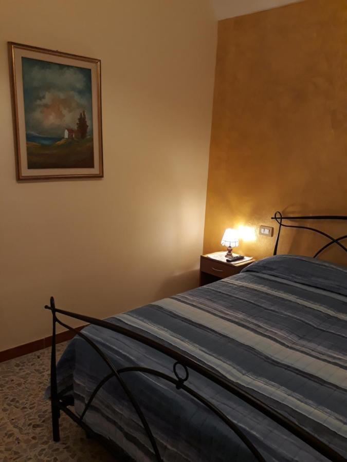 Bed and Breakfast L'Antico Faro Castelsardo Exterior foto